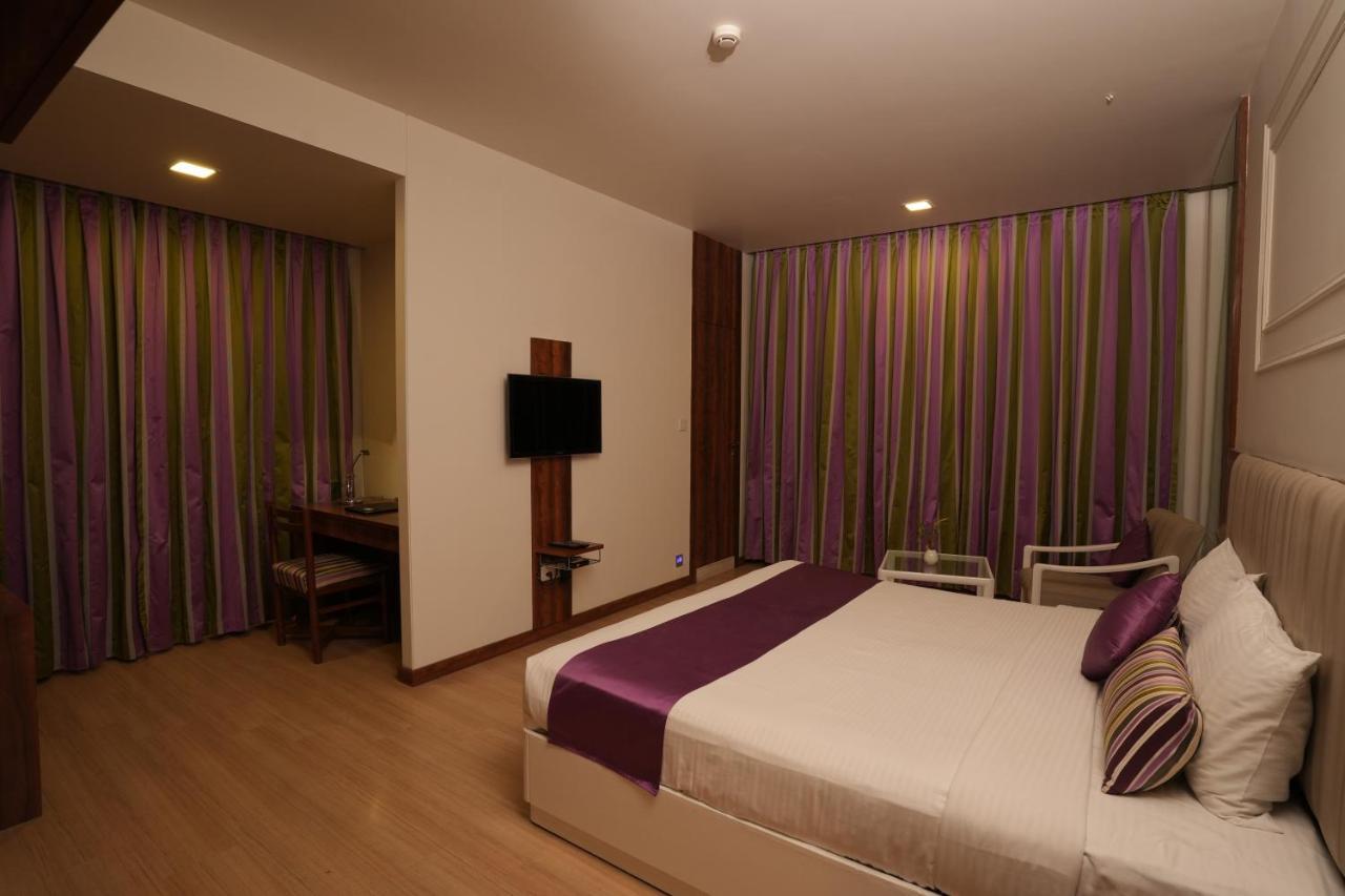 Hotel Hardeo Ναγκπούρ Εξωτερικό φωτογραφία