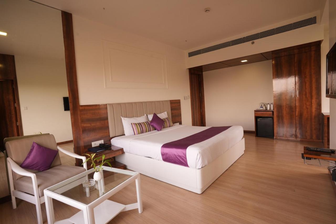 Hotel Hardeo Ναγκπούρ Εξωτερικό φωτογραφία